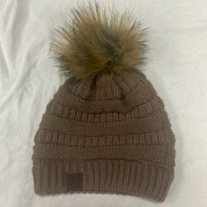 Women’s CC stocking hat.